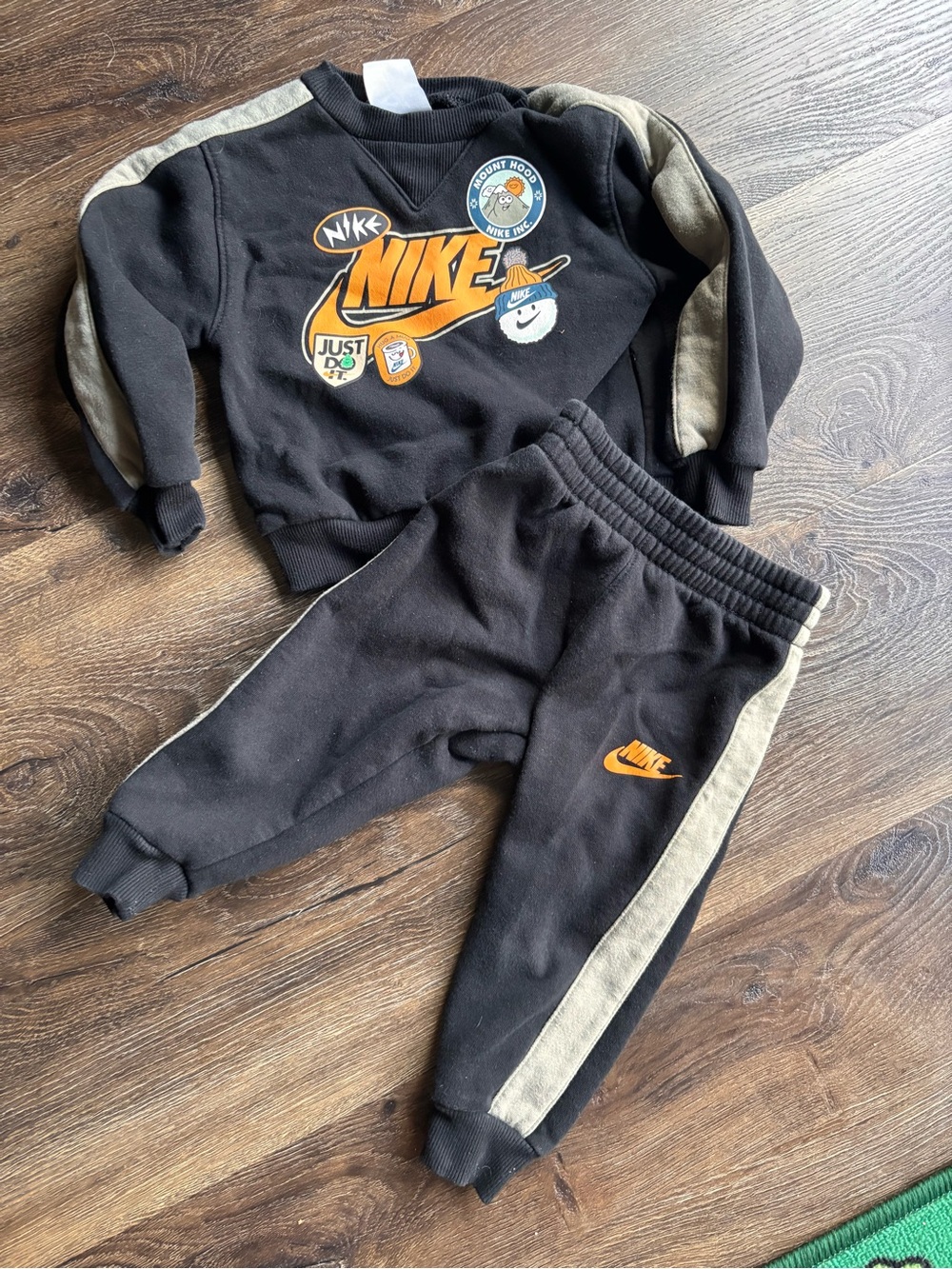 Nike Sweatsuit Set